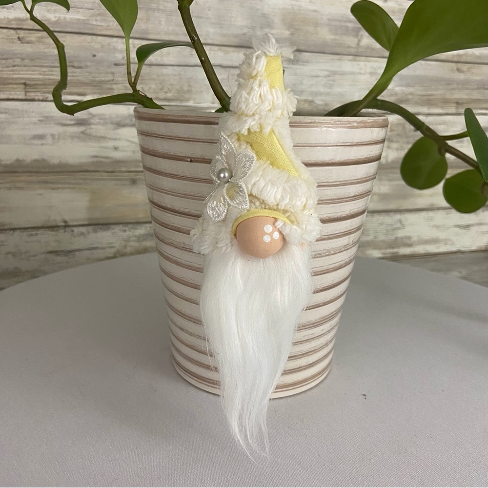 Vintage Yellow White Chenille Silver Plated Bent Spoon Gnome Ornament Faux Fur - Picture 4 of 10